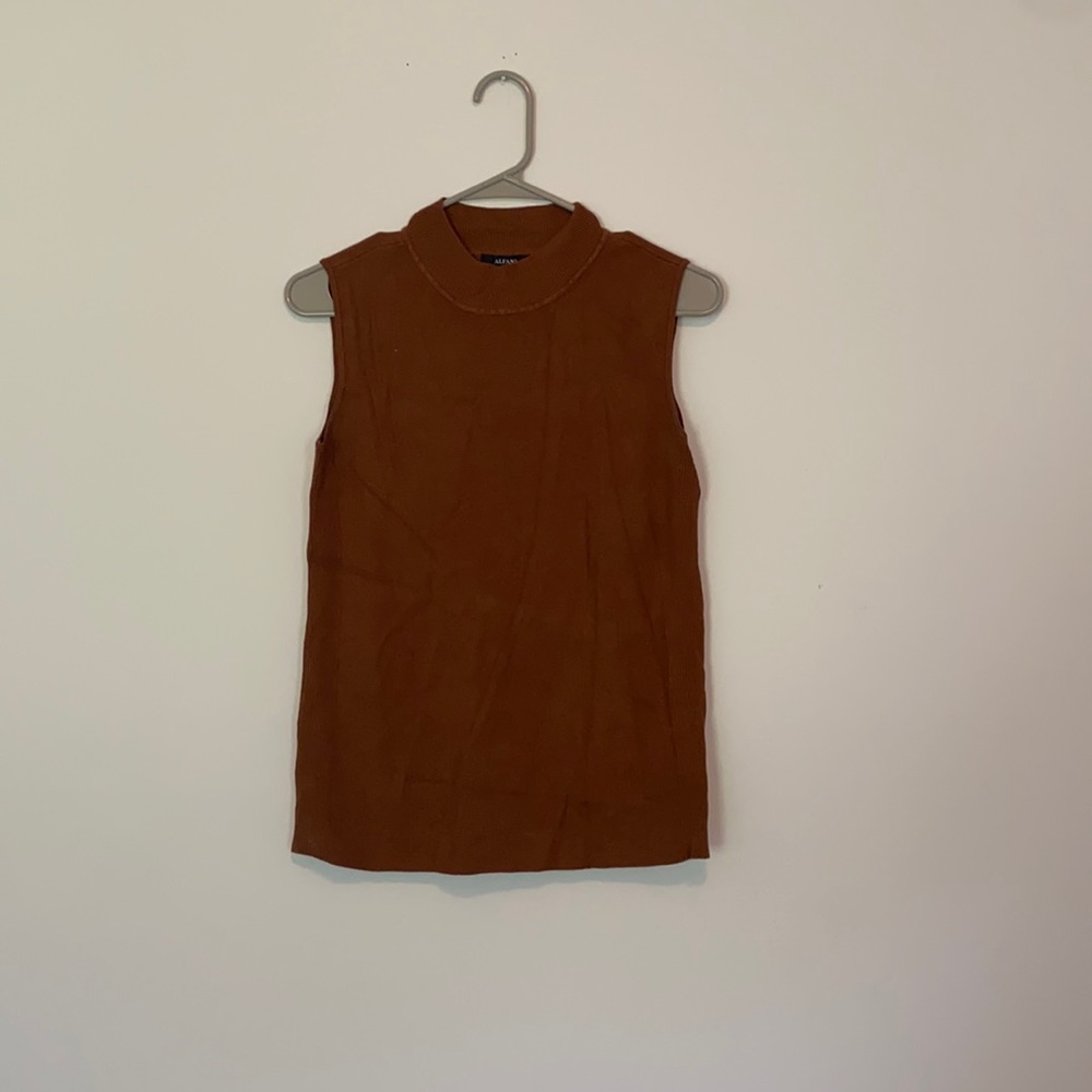 Camel mock neck tank